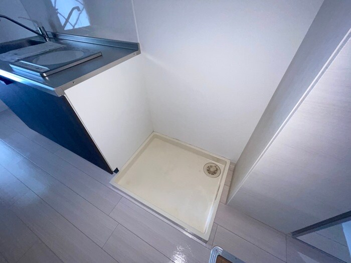 物件内観写真13　(洗濯機置場)