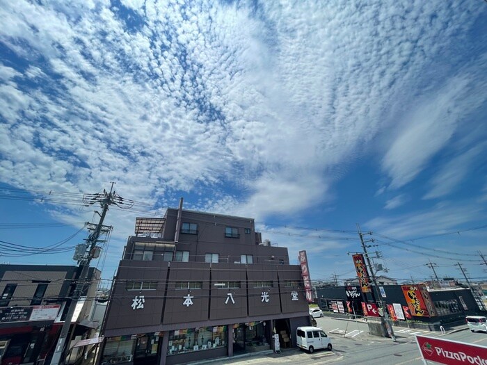 物件内観写真22　(室内からの展望)