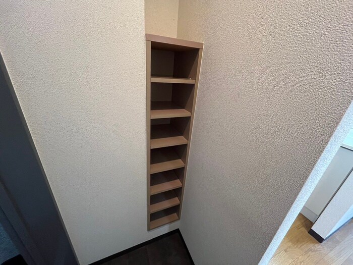 物件内観写真18　(靴箱)