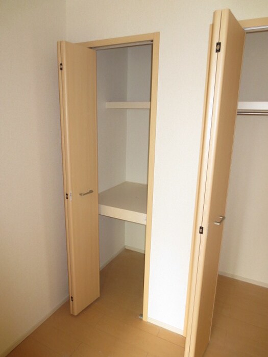 物件内観写真9　(収納)