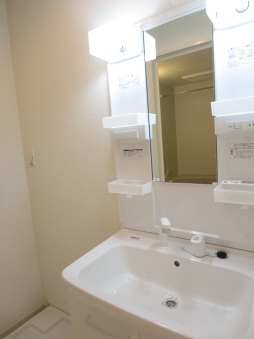 物件内観写真13　(洗面)