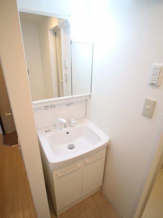 物件内観写真10　(洗面)