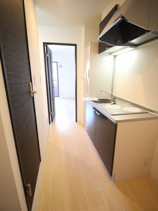 物件内観写真16　(廊下)