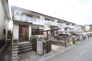 稲テラスハウス外観写真
