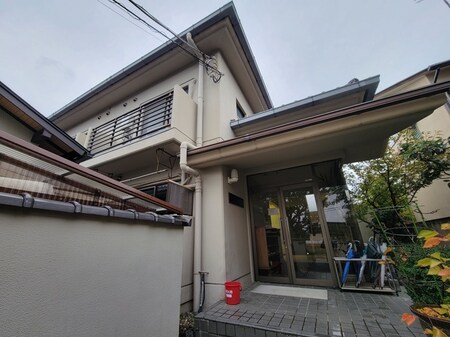 ロイヤルハイツ御室外観写真