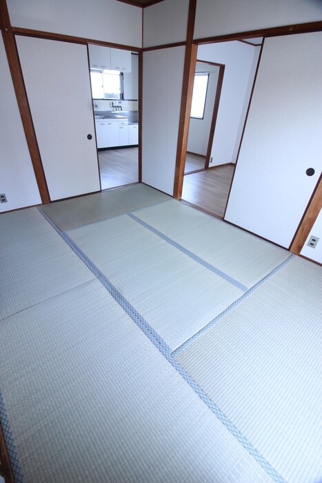 物件内観写真5　(居室)