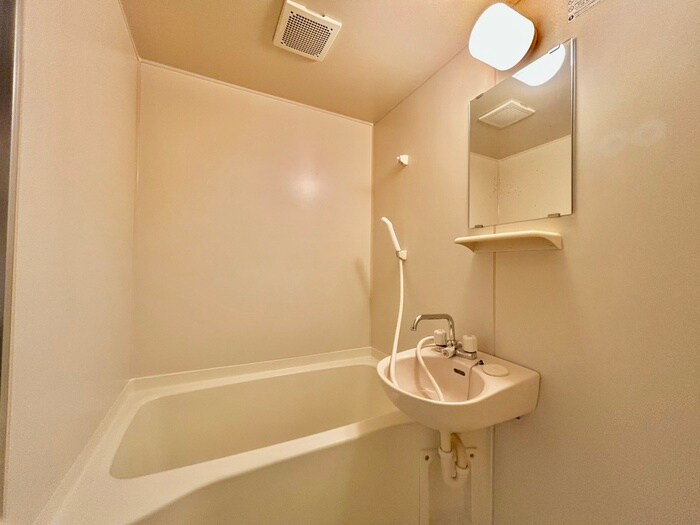 物件内観写真8　(バス／シャワールーム等)