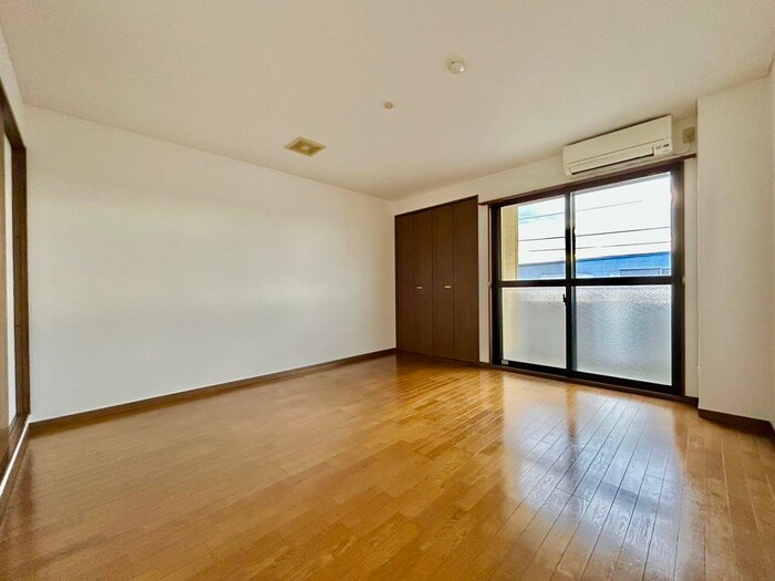 物件内観写真11　(居室)