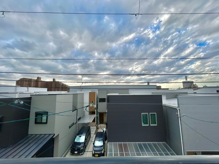 物件内観写真22　(室内からの展望)