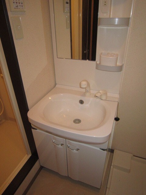 物件内観写真11　(洗面)