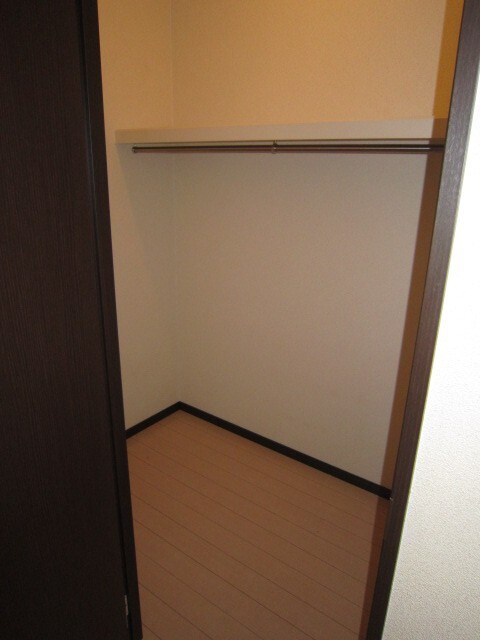 物件内観写真13　(収納)