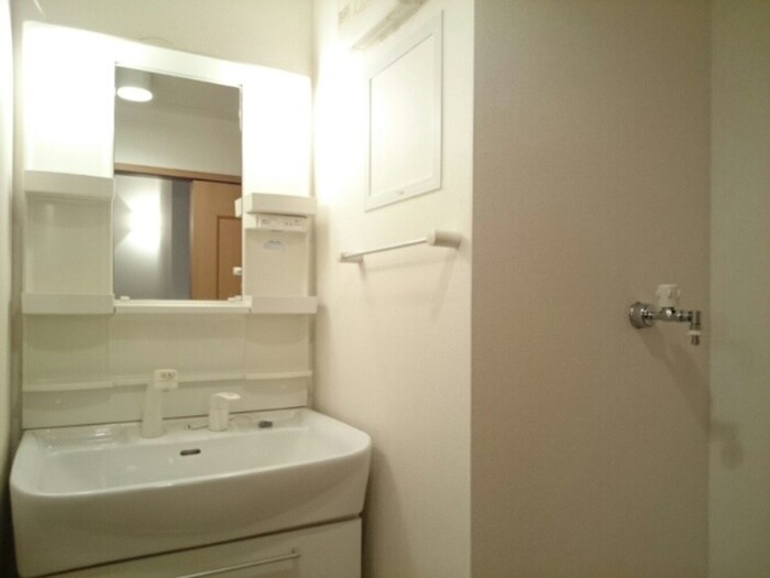 物件内観写真12　(洗面)