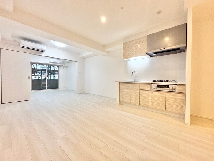 物件内観写真1　(居室)