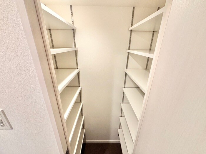 物件内観写真7　(靴箱)