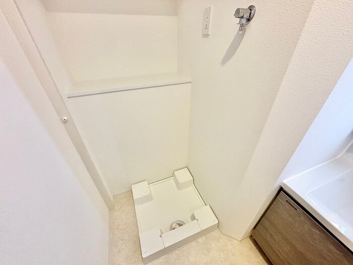 物件内観写真13　(洗濯機置場)