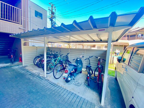 駐輪場