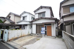 冨山貸家外観写真