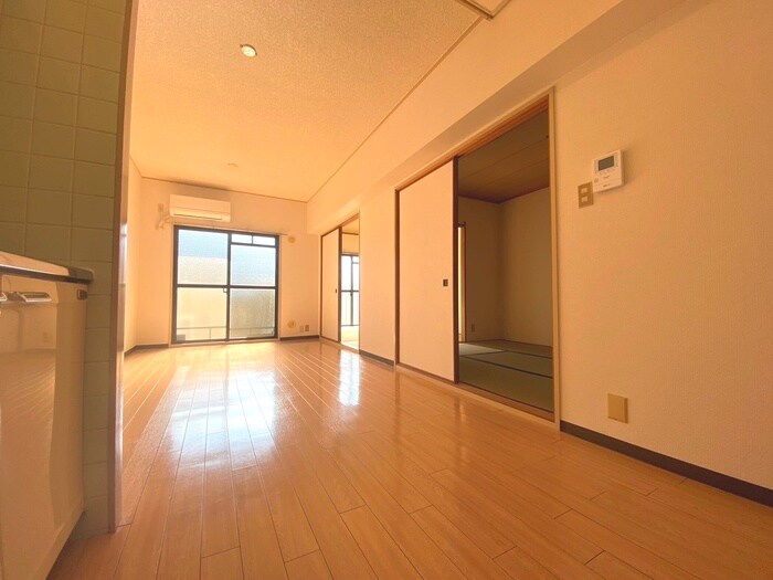 物件内観写真9　(居室)