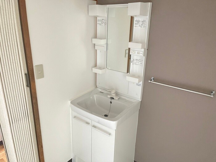 物件内観写真5　(洗面)