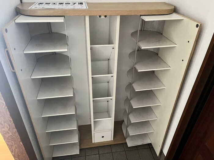 物件内観写真13　(靴箱)