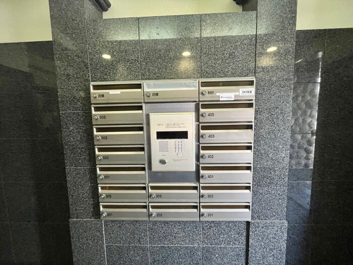 物件外観写真4　(建物設備)