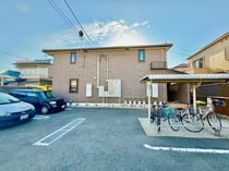 リ－ガルコ－トの外観写真