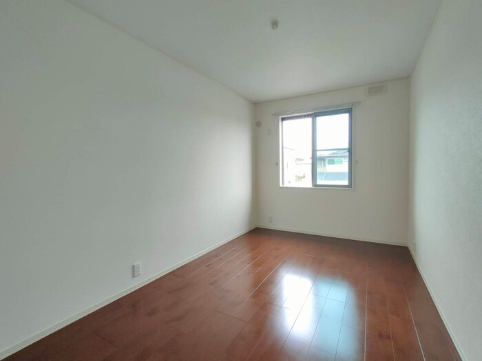 物件内観写真10　(居室)