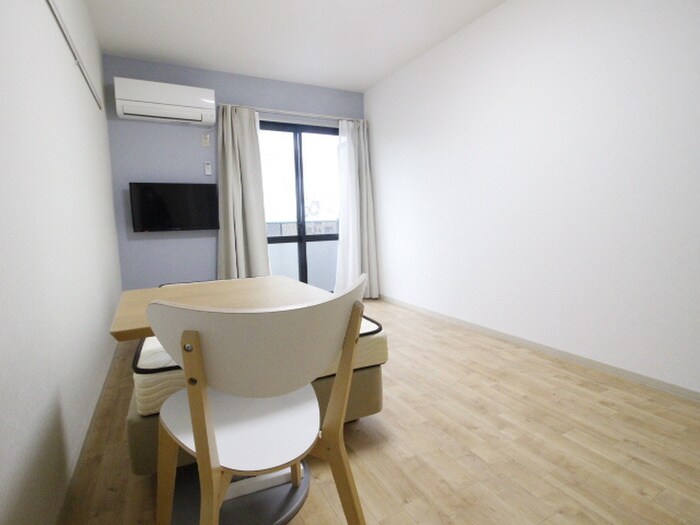 物件内観写真5　(居室)