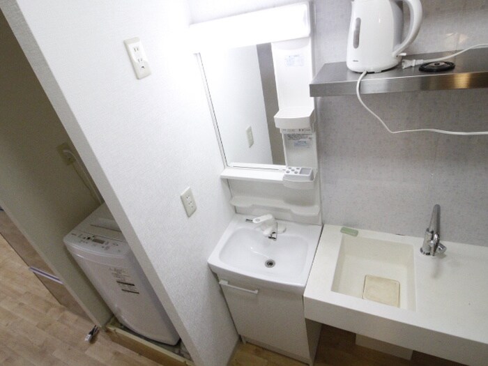 物件内観写真9　(洗面)