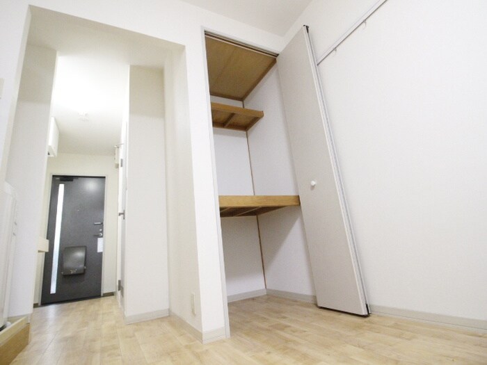 物件内観写真10　(収納)