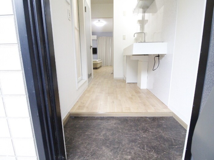 物件内観写真12　(廊下)