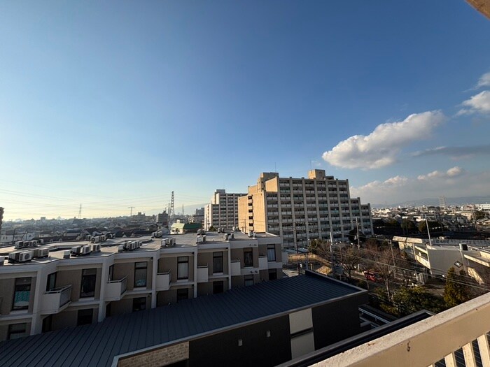 物件内観写真14　(室内からの展望)