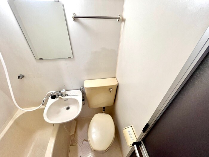 物件内観写真12　(トイレ)