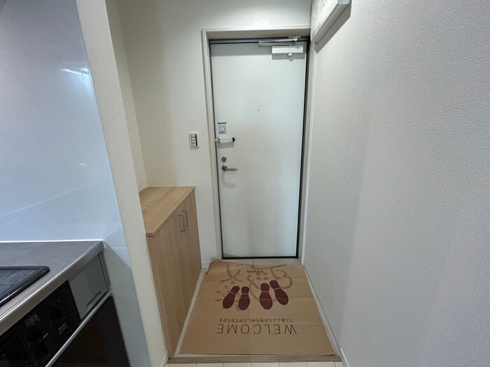 物件内観写真15　(玄関)