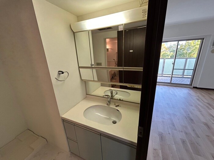 物件内観写真14　(洗面)