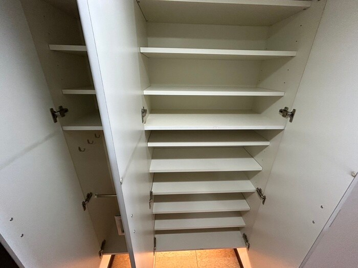 物件内観写真20　(靴箱)