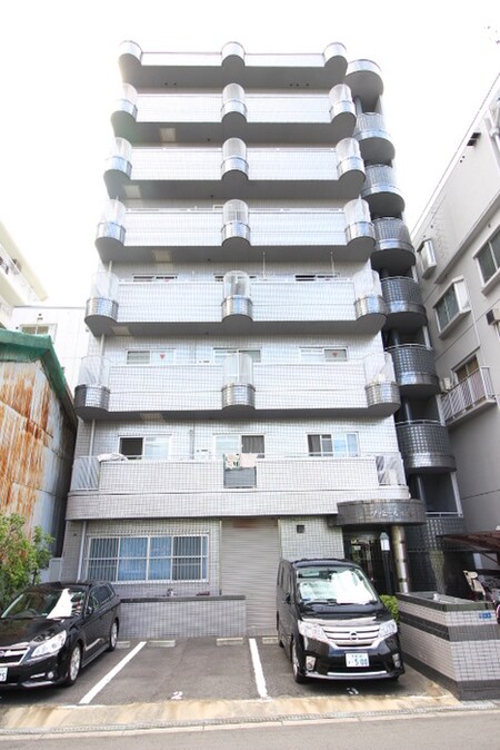 ファミ－ル難波宮外観写真