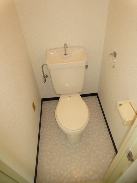 物件内観写真10　(トイレ)