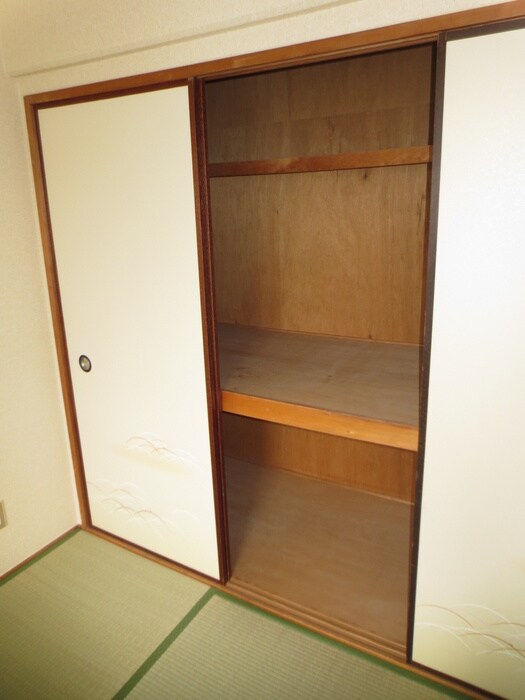 物件内観写真15　(収納)