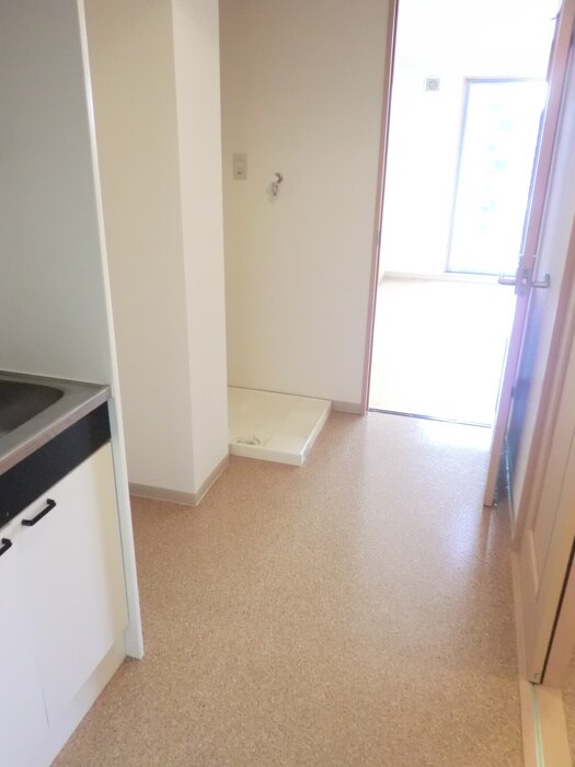 物件内観写真9　(廊下)