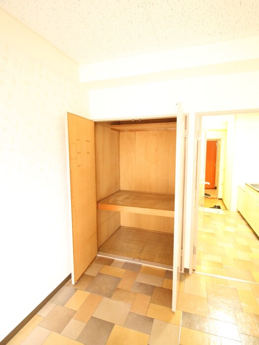 物件内観写真9　(収納)