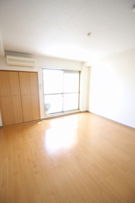 物件内観写真11　(居室)