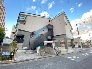 アズ・レイラ外観写真