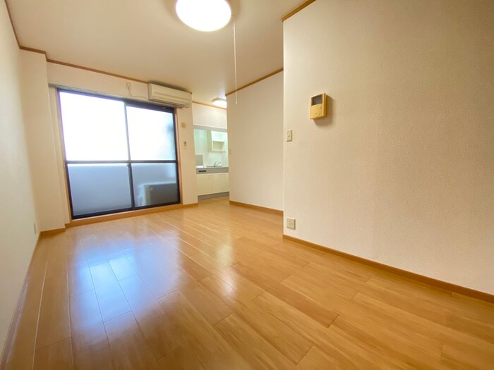 物件内観写真9　(居室)