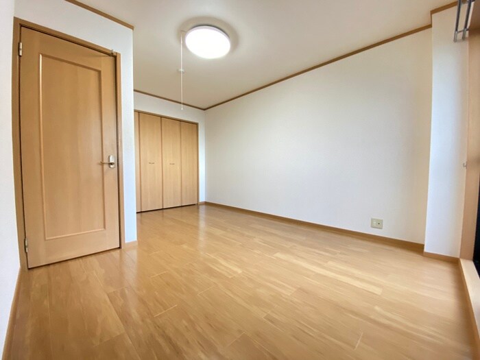 物件内観写真10　(居室)