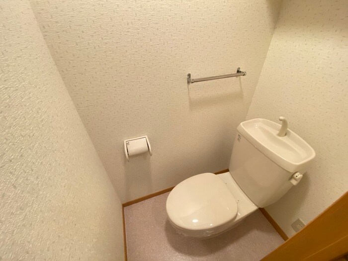 物件内観写真13　(トイレ)