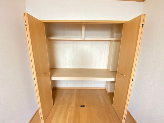 物件内観写真15　(収納)