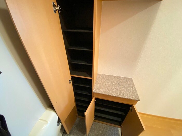 物件内観写真18　(靴箱)