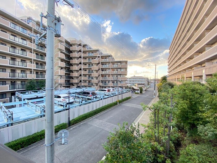 物件内観写真19　(室内からの展望)