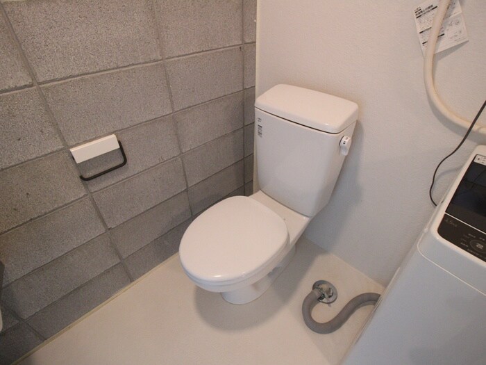 物件内観写真13　(トイレ)